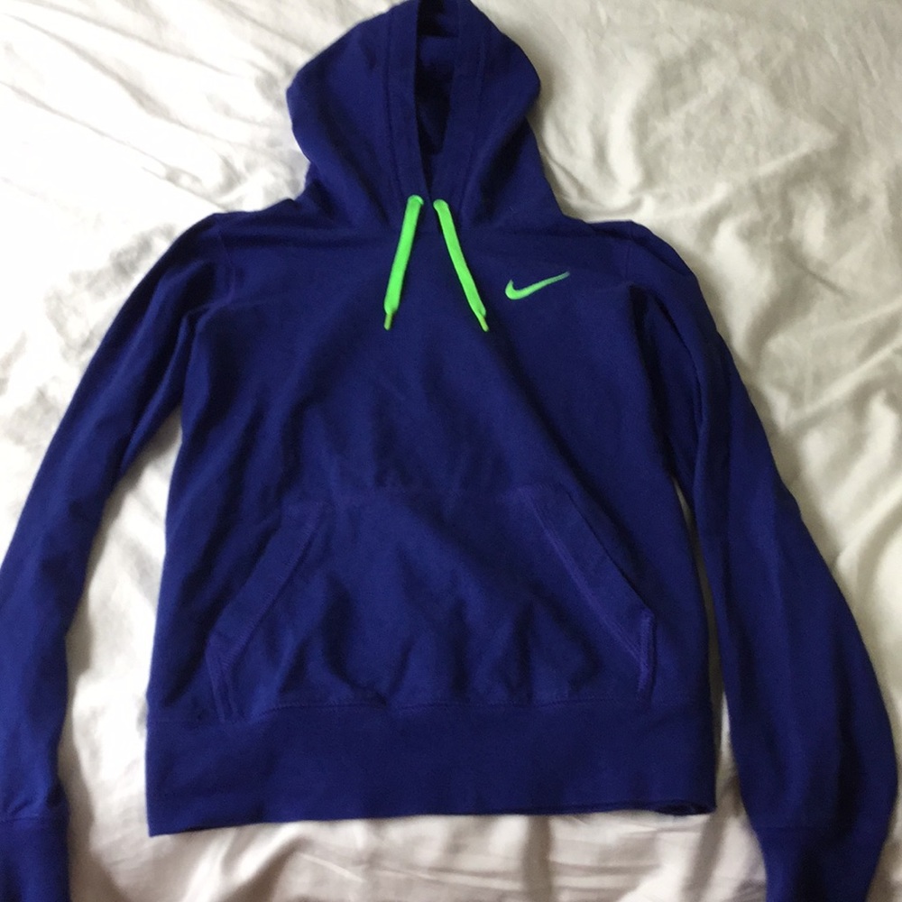 Nike sweater